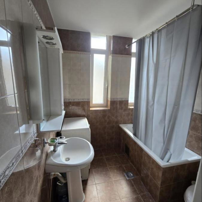 Dvosoban stan za izdavanje, Centar, Novi Sad, 49m², 400 €/mes