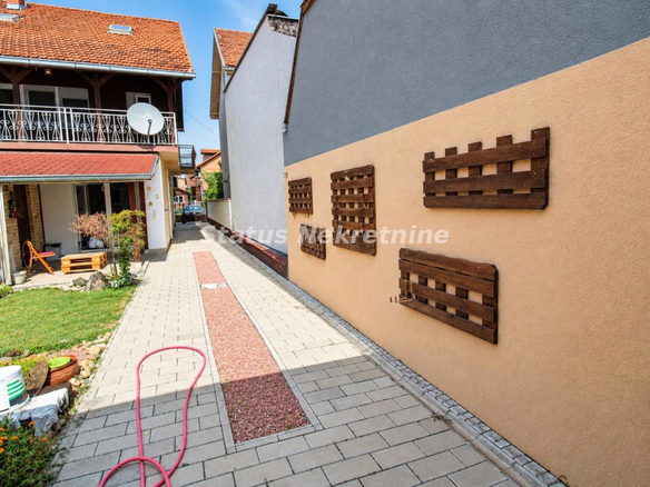 Kuća Prodaja Novi Sad  122 m2