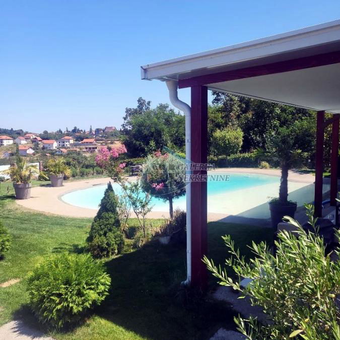 Kuća na prodaju, Avala, Beograd, 190m², 600.000 €