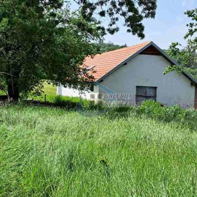 Kuća na prodaju, Amerić, Beograd, 104m², 250.000 €
