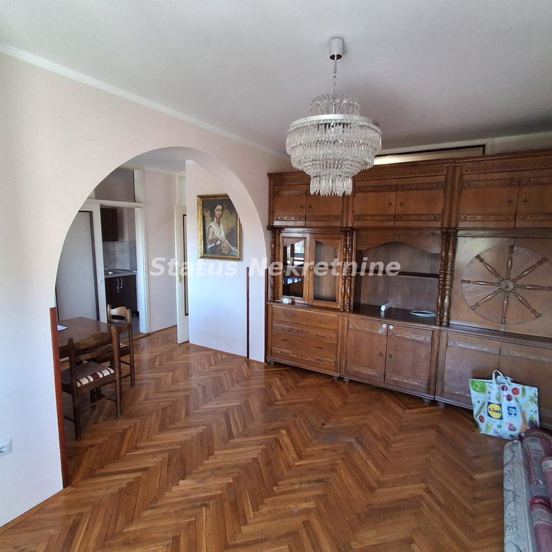 Stan Izdavanje Novi Sad  57 m2