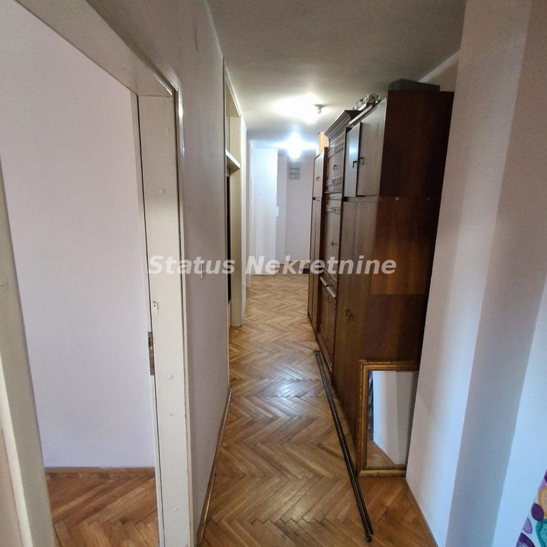 Stan Izdavanje Novi Sad  57 m2