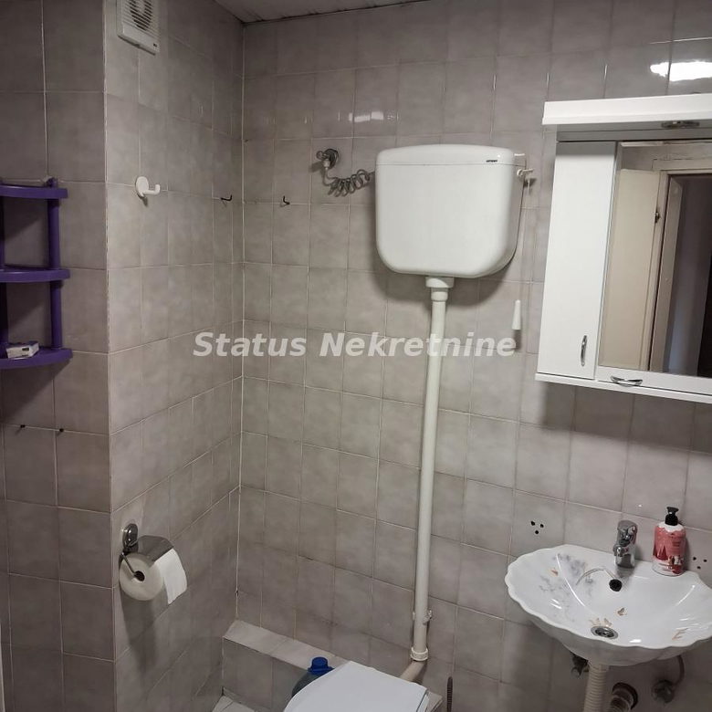 Stan Izdavanje Novi Sad  57 m2