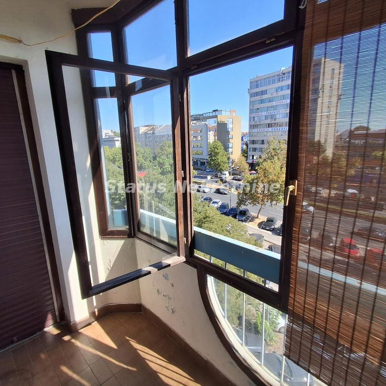 Dvosoban stan za izdavanje, Bulevar Oslobođenja, Novi Sad, 57m², 400 €/mes