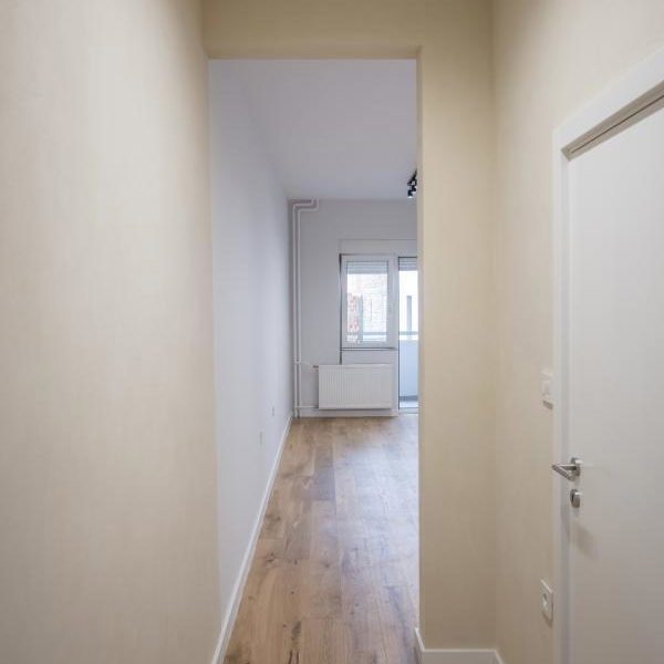 Stan Prodaja Novi Sad  27 m2
