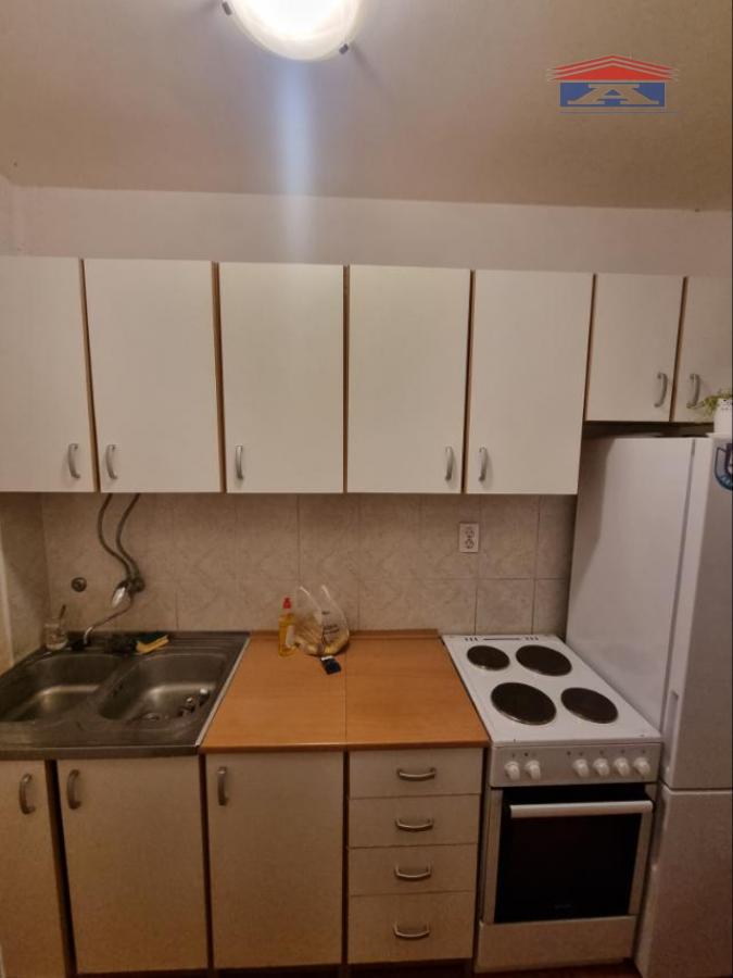 Stan Izdavanje Novi Sad  40 m2
