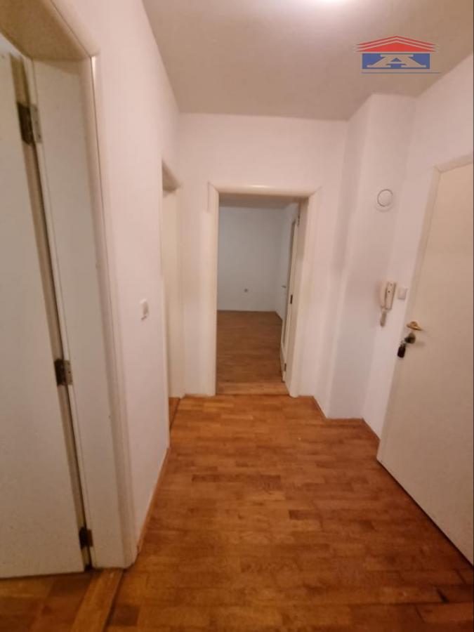 Stan Izdavanje Novi Sad  40 m2