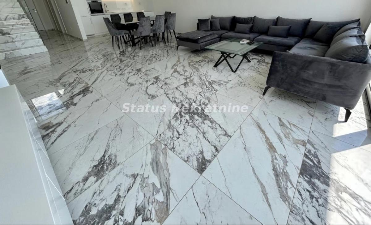 Kuća Izdavanje Novi Sad  180 m2