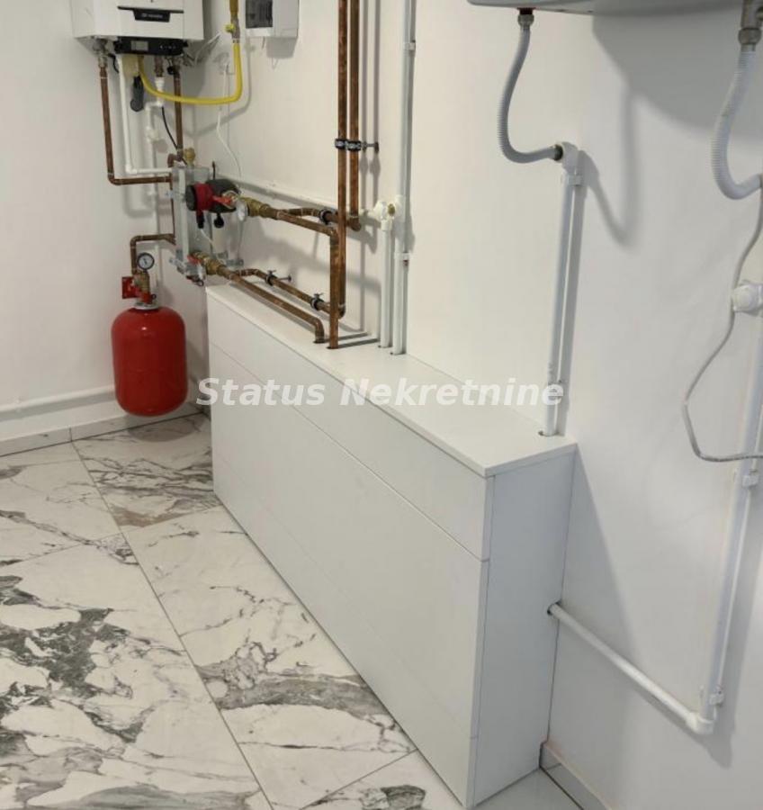 Kuća Izdavanje Novi Sad  180 m2