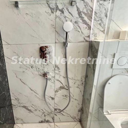 Kuća za izdavanje, Sremska Kamenica, Novi Sad, 180m², 2.000 €/mes