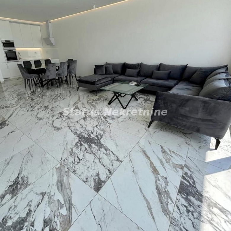 Kuća za izdavanje, Sremska Kamenica, Novi Sad, 180m², 2.000 €/mes