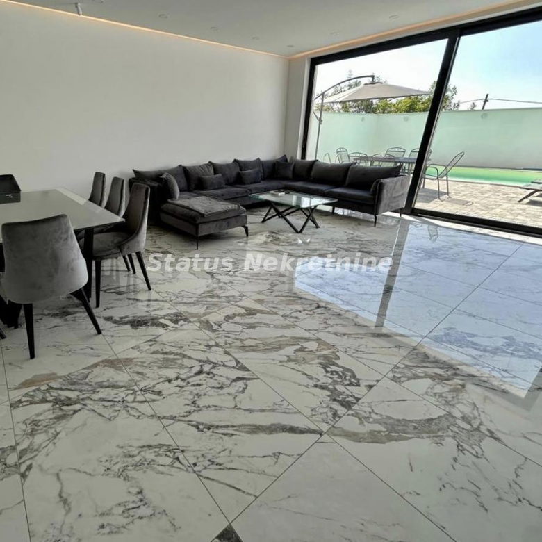 Kuća za izdavanje, Sremska Kamenica, Novi Sad, 180m², 2.000 €/mes