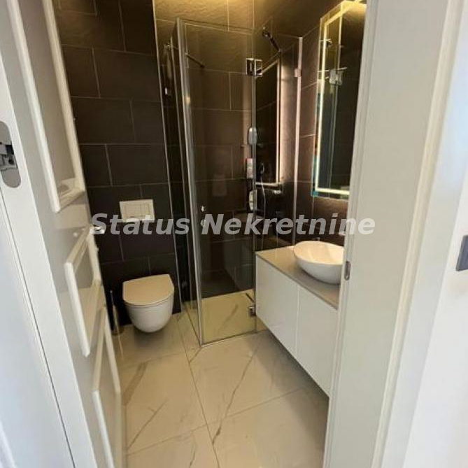 Četvorosoban stan za izdavanje, Sremska Kamenica, Novi Sad, 136m², 1.500 €/mes