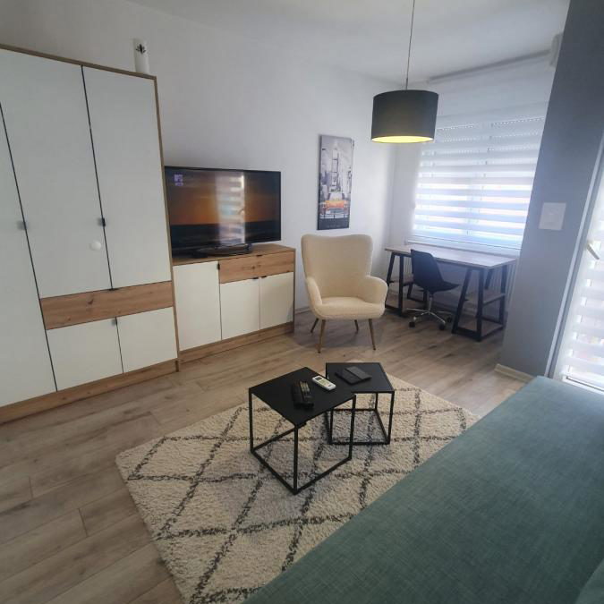 Stan Izdavanje Novi Sad  32 m2