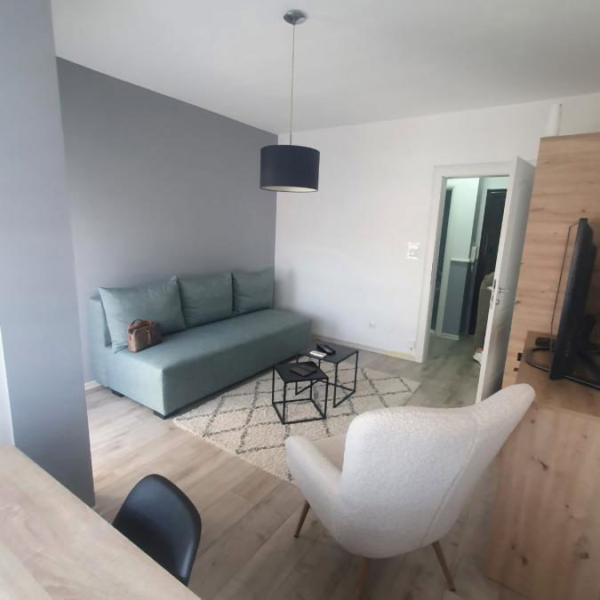 Stan Izdavanje Novi Sad  32 m2
