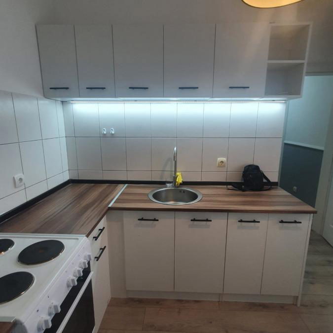 Stan Izdavanje Novi Sad  32 m2