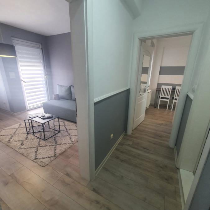 Jednosoban stan za izdavanje, Grbavica, Novi Sad, 32m², 350 €/mes
