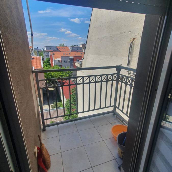 Jednosoban stan za izdavanje, Grbavica, Novi Sad, 32m², 350 €/mes