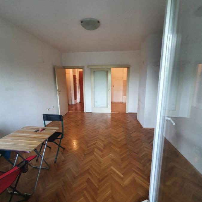 Stan Izdavanje Novi Sad Cara Dušana 48 m2