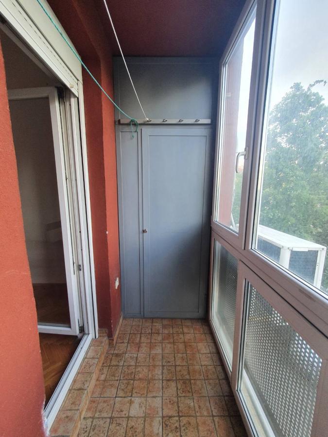 Stan Izdavanje Novi Sad Stan Izdavanje Novi Sad Cara Dušana 48 m2