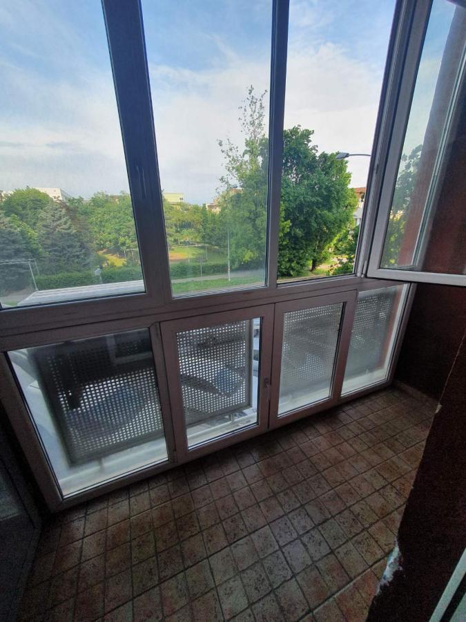 index Stan Izdavanje Novi Sad Cara Dušana 48 m2