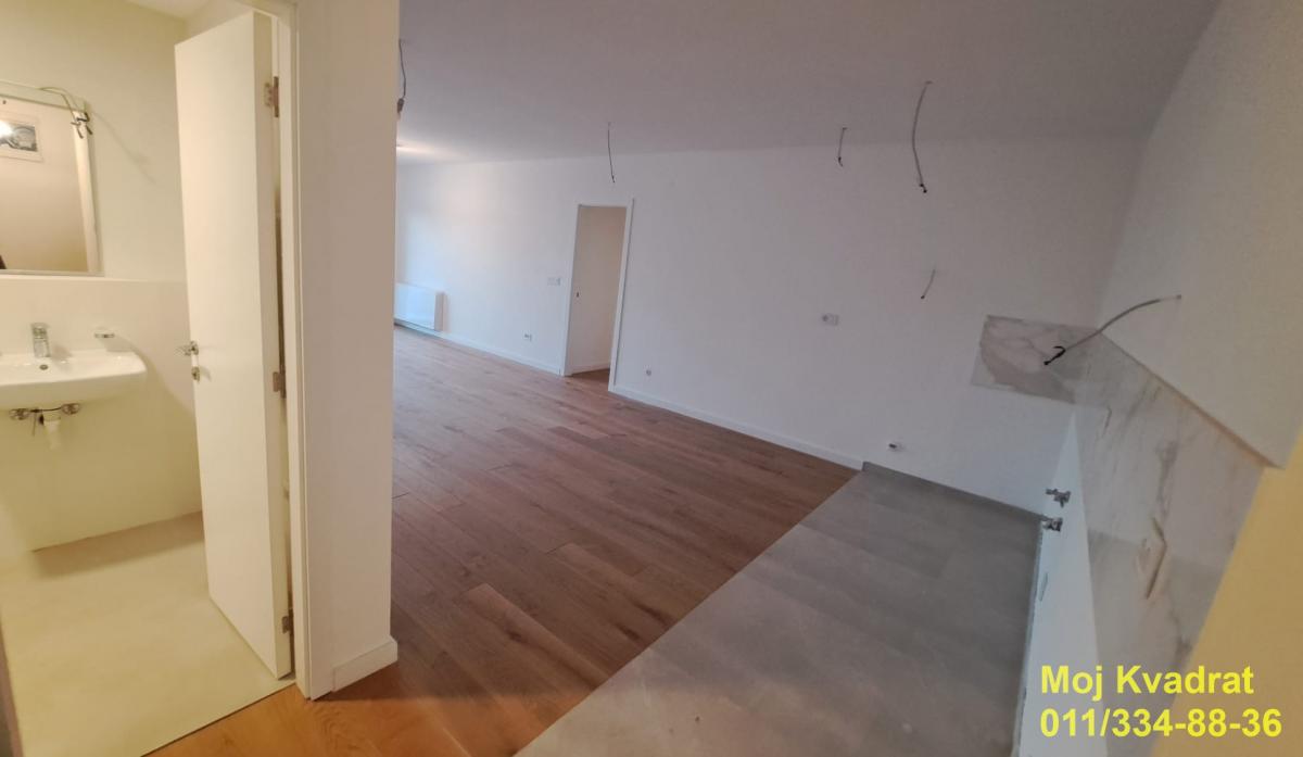 Stan Prodaja Beograd Autokomanda 94 m2