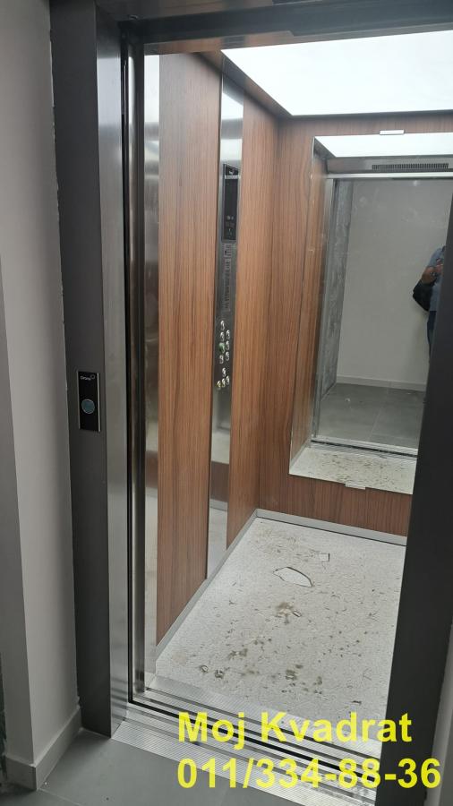 Četvorosoban stan na prodaju, Autokomanda, Beograd, 94m², 286.700 €