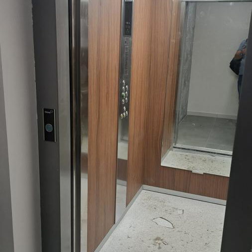 Četvorosoban stan na prodaju, Autokomanda, Beograd, 94m², 286.700 €