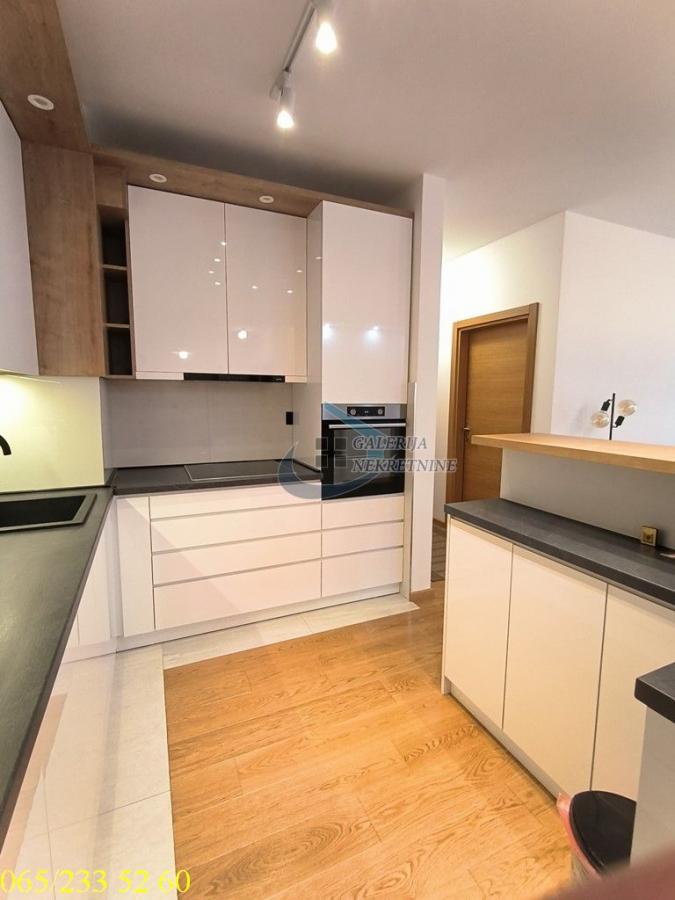 Četvorosoban stan za izdavanje, Crveni Krst, Beograd, 102m², 1.350 €/mes