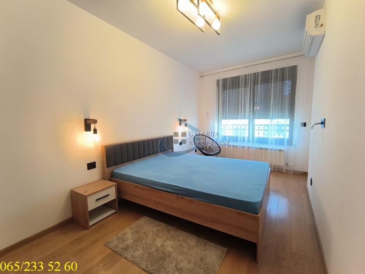 Četvorosoban stan za izdavanje, Crveni Krst, Beograd, 102m², 1.350 €/mes