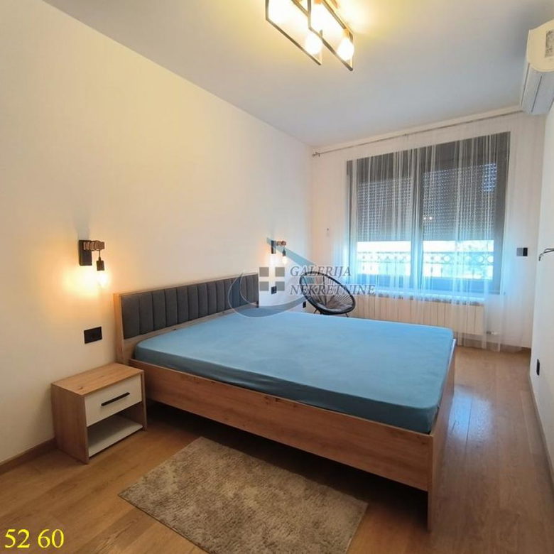 Četvorosoban stan za izdavanje, Crveni Krst, Beograd, 102m², 1.350 €/mes