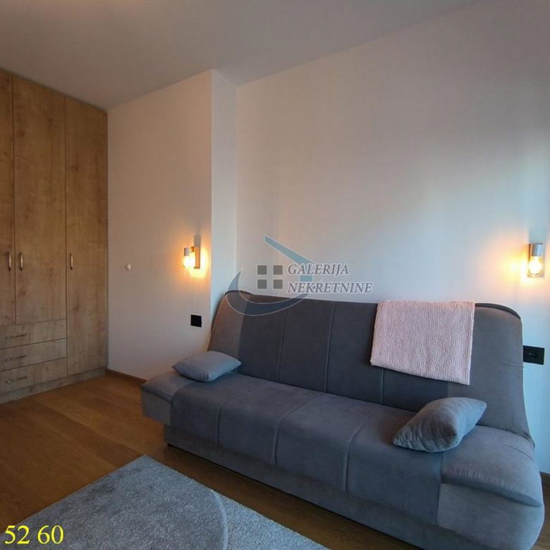 Četvorosoban stan za izdavanje, Crveni Krst, Beograd, 102m², 1.350 €/mes
