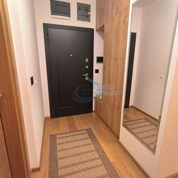 Četvorosoban stan za izdavanje, Crveni Krst, Beograd, 102m², 1.350 €/mes
