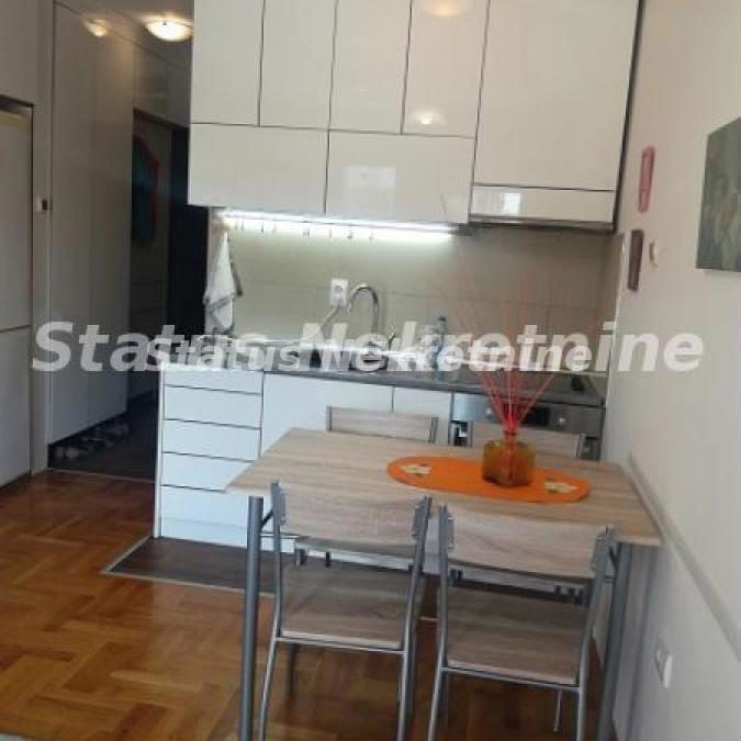 Stan Izdavanje Novi Sad Nova Detelinara 26 m2