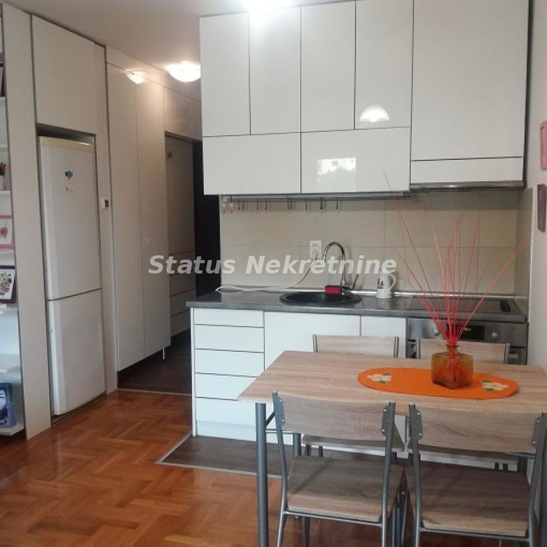 Stan Izdavanje Novi Sad Nova Detelinara 26 m2