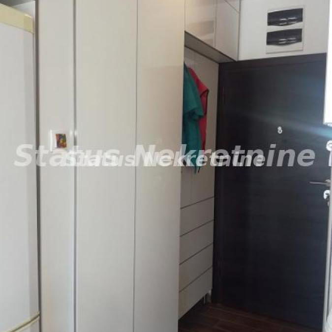 Stan Izdavanje Novi Sad Nova Detelinara 26 m2