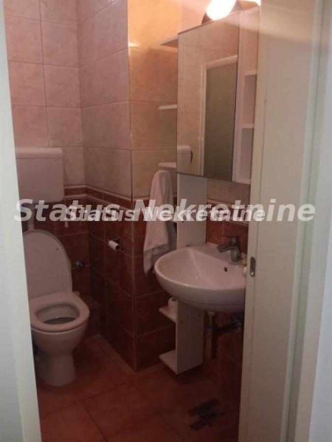Stan Izdavanje Novi Sad Nova Detelinara 26 m2
