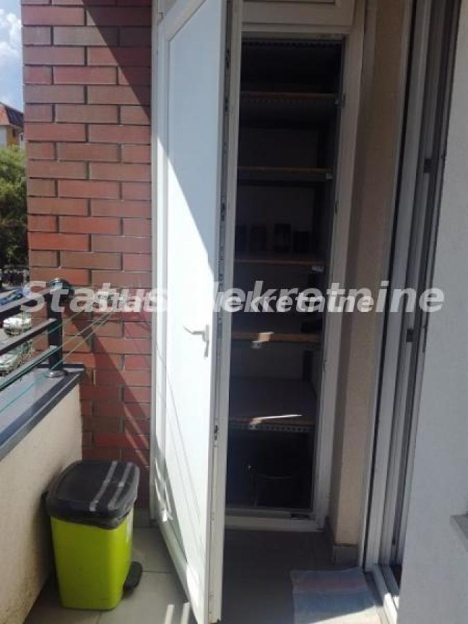 Stan Izdavanje Novi Sad Nova Detelinara 26 m2