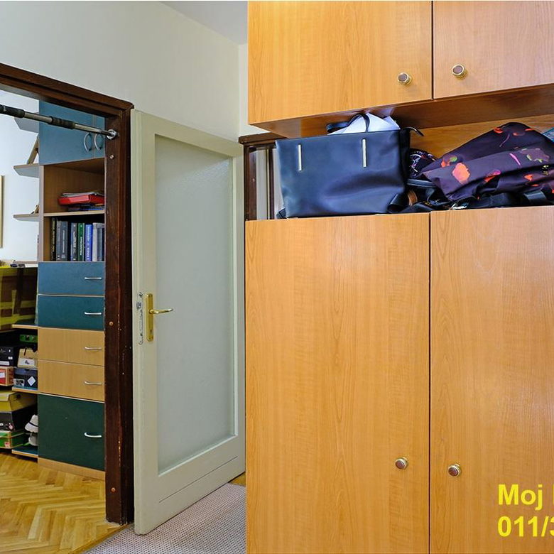 Četvorosoban stan na prodaju, Karaburma, Beograd, 87m², 235.000 €