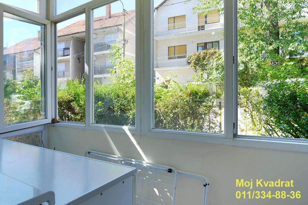 Četvorosoban stan na prodaju, Karaburma, Beograd, 87m², 235.000 €