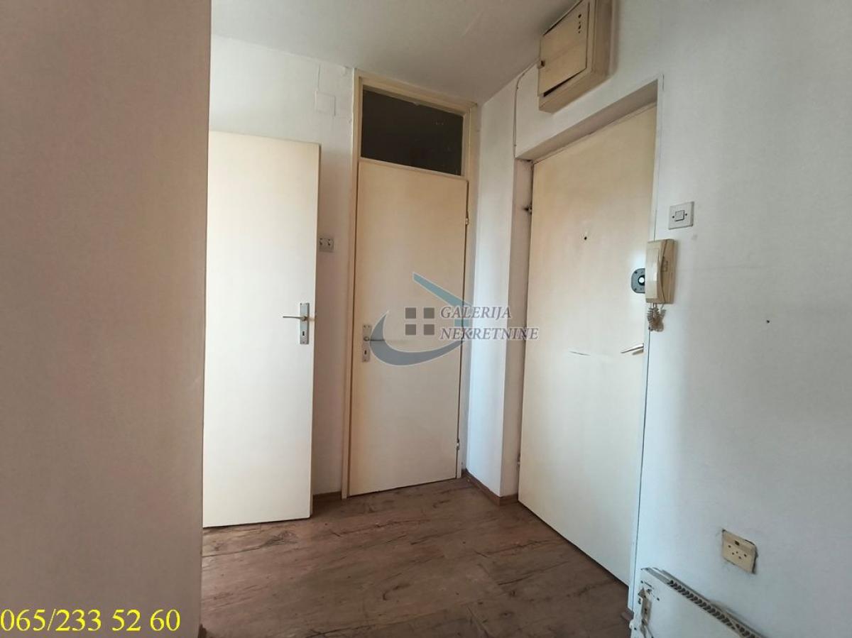 Jednosoban stan na prodaju, Šumice, Beograd, 34m², 7. sprat, 134.500 €