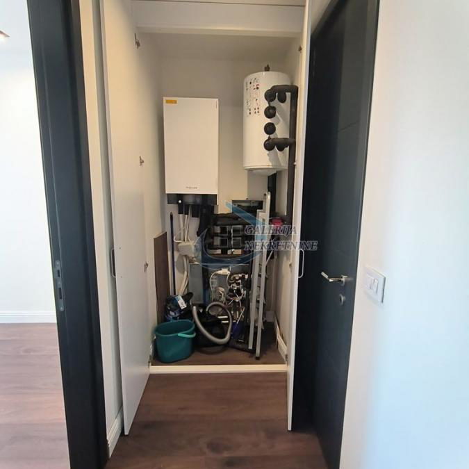 Petosoban stan na prodaju, Kalenić Pijaca, Beograd, 198m², 6. sprat, 870.000 €