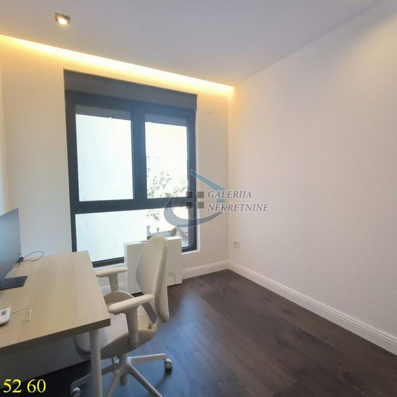 Petosoban stan na prodaju, Kalenić Pijaca, Beograd, 198m², 6. sprat, 870.000 €