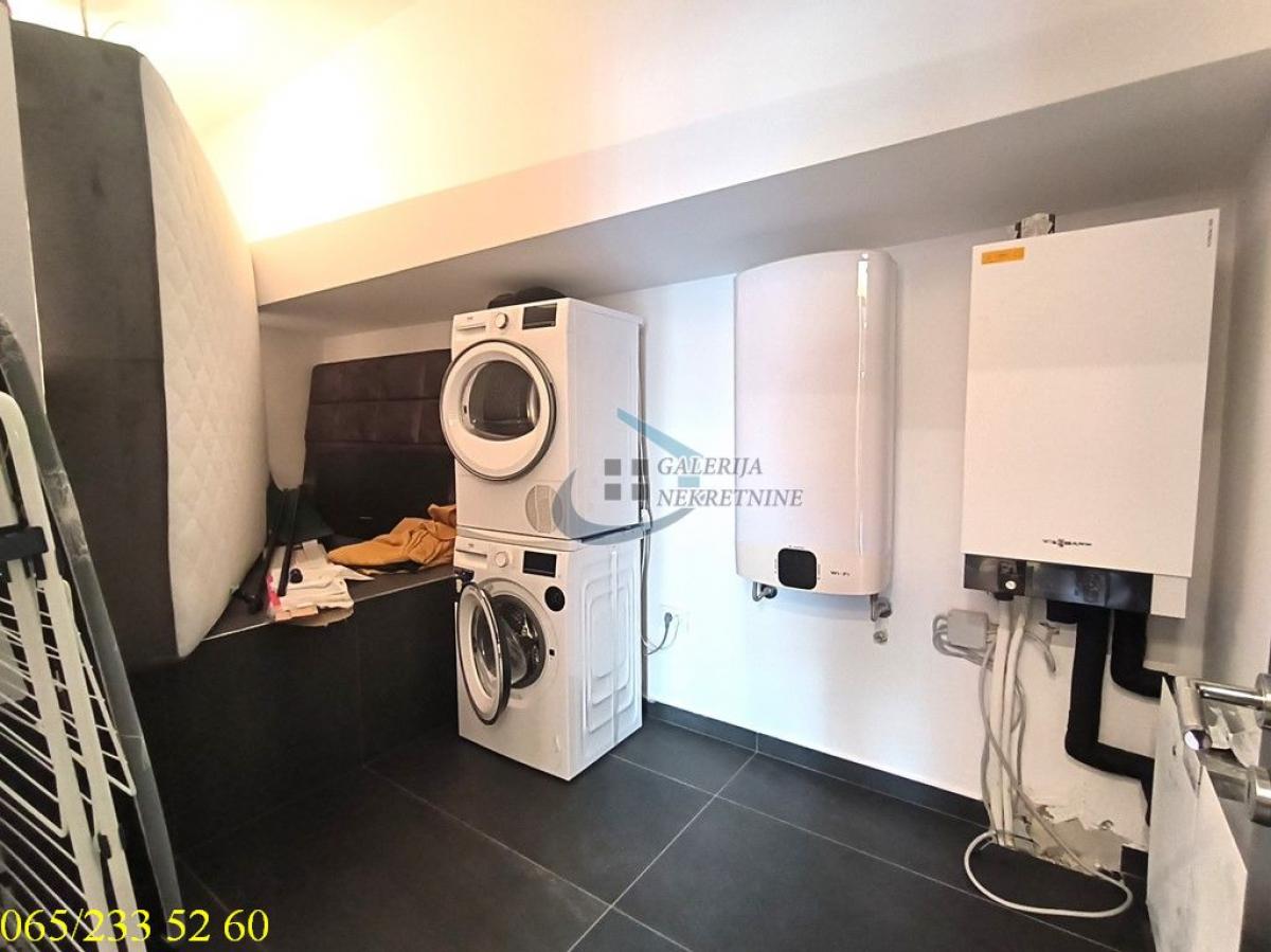 index Petosoban stan na prodaju, Kalenić Pijaca, Beograd, 198m², 6. sprat, 870.000 €