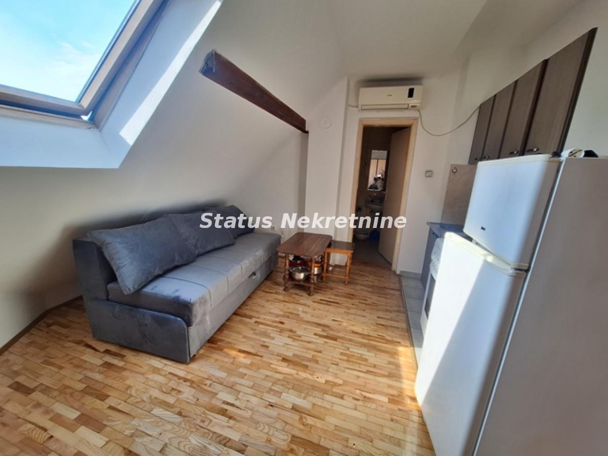 Stan Izdavanje Novi Sad Stan Izdavanje Novi Sad Nova Detelinara 19 m2