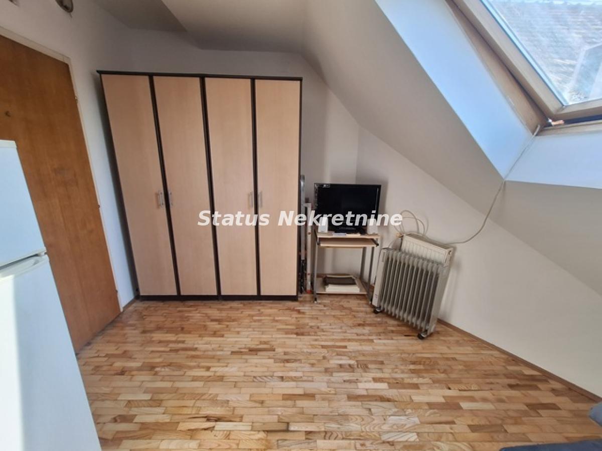 Stan Izdavanje Novi Sad Stan Izdavanje Novi Sad Nova Detelinara 19 m2