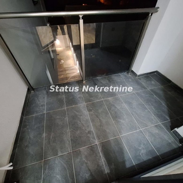Stan Izdavanje Novi Sad  27 m2