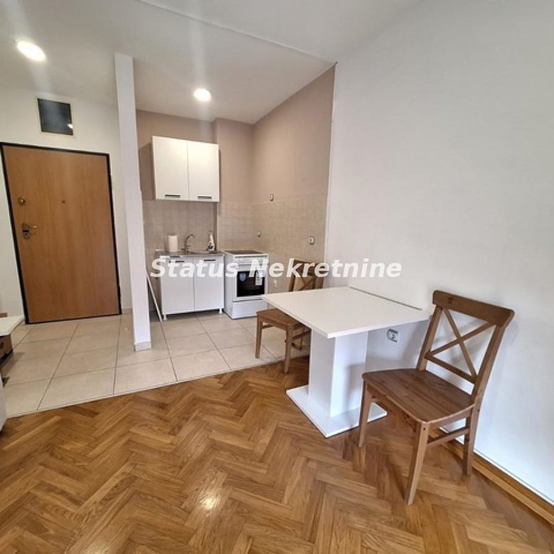 Stan Izdavanje Novi Sad  25 m2