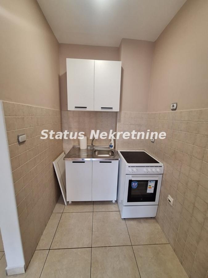 Stan Izdavanje Novi Sad  25 m2