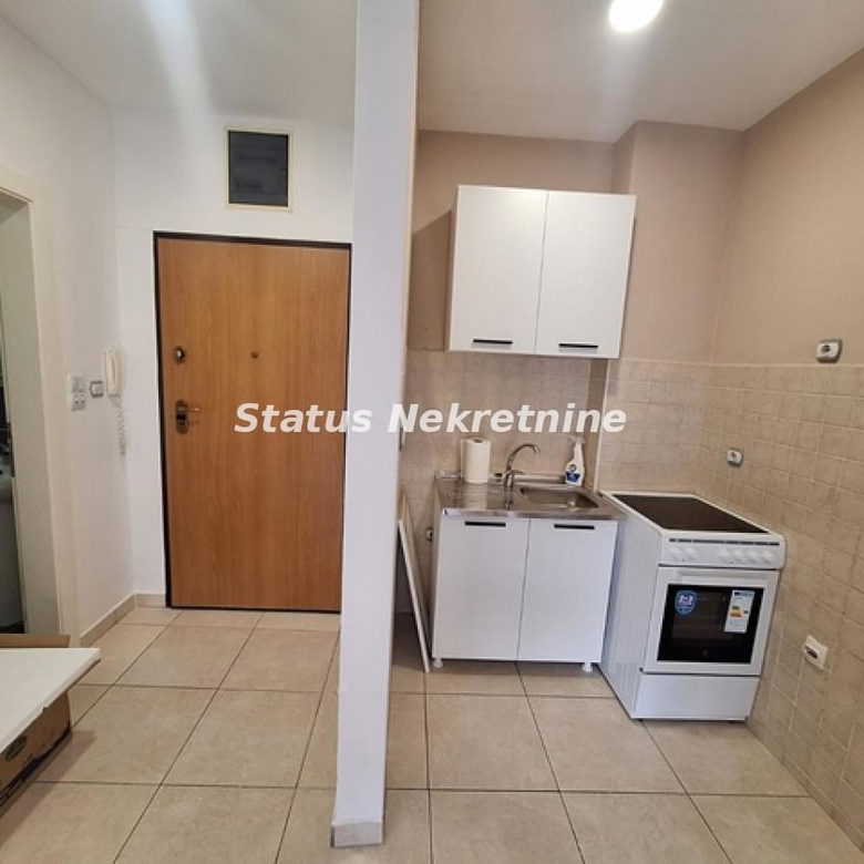 Stan Izdavanje Novi Sad  25 m2